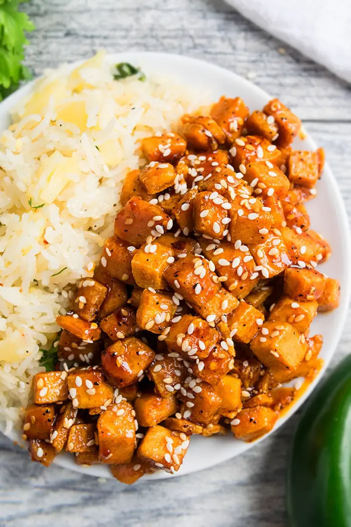 One Pot Honey Sriracha Sesame Tofu Recipe 