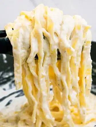 Easy One Pot Fettuccine Alfredo Recipe