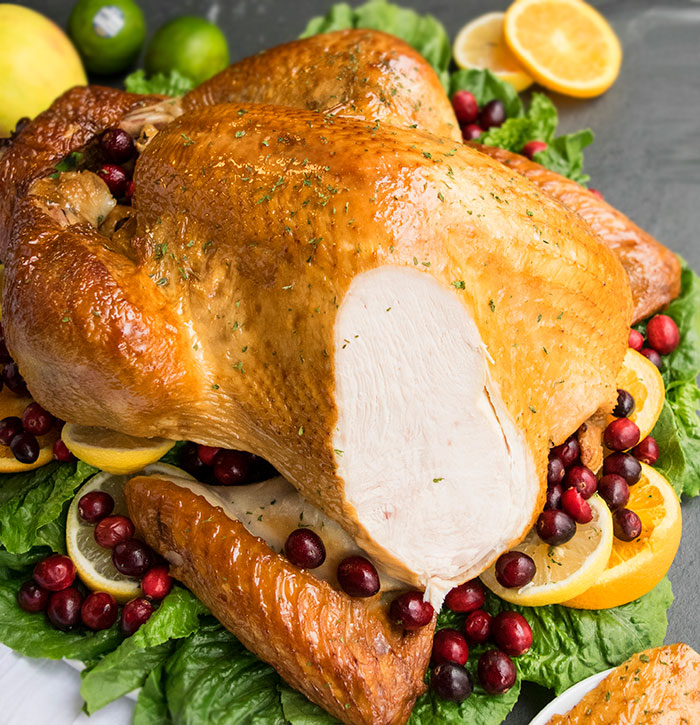 How to Make Easy Thanksgiving Turkey (One Pan)