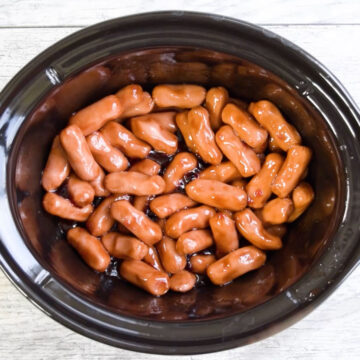 Mini sausages mixed into the sauce. 