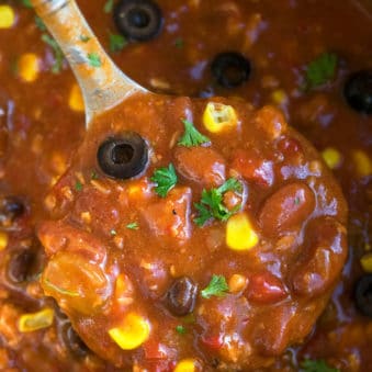 Easy Chili Recipe (One Pot Meal)