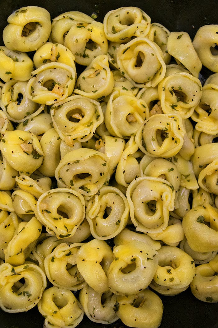 Cheese Tortellini with Garlic Butter Sauce (One Pot)