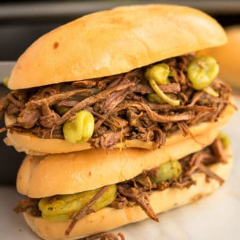 Easy Italian Beef Recipe (Italian Beef Sandwich)