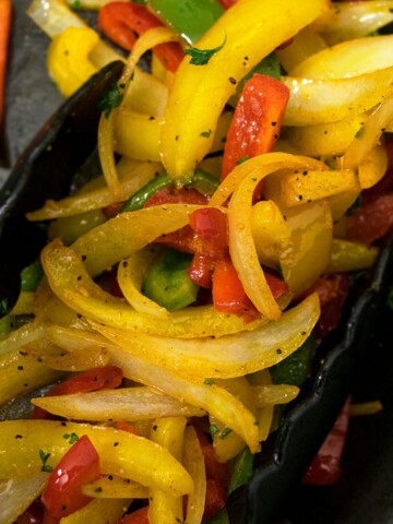 Easy Vegetable Fajitas Recipe (One Pan)