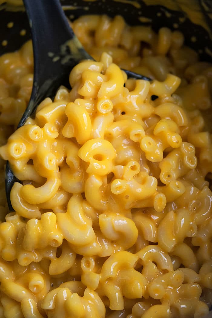 easy mac and cheese in a crock pot