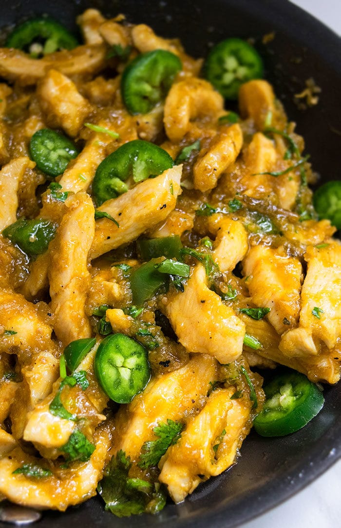Easy Salsa Verde Chicken Recipe (30 Minute Meal)