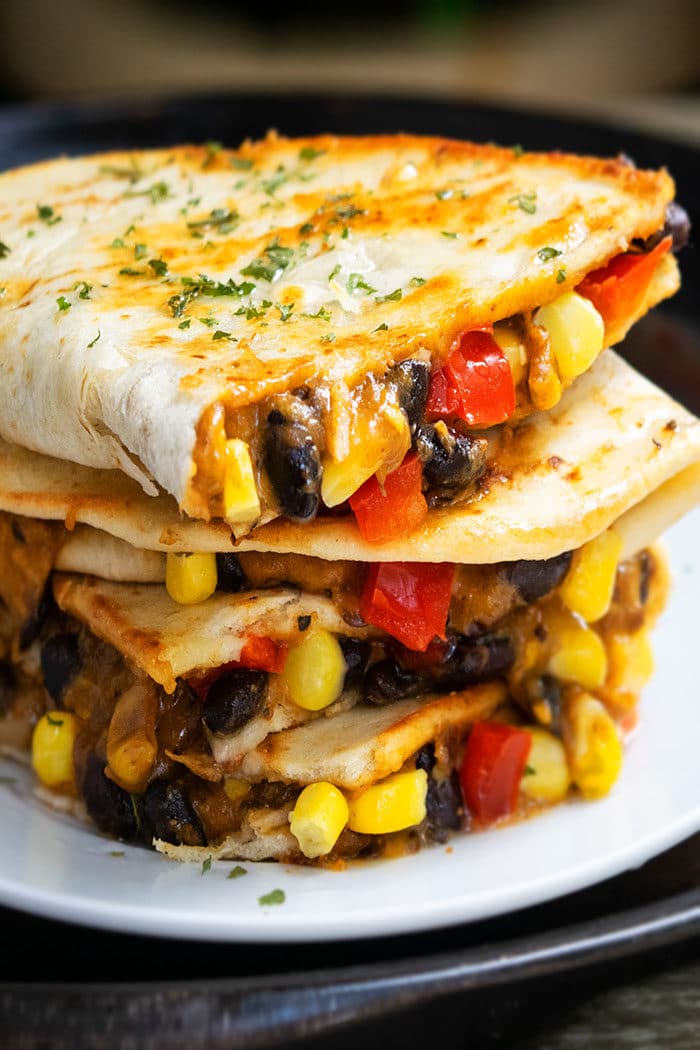 Easy Vegetarian Quesadilla Recipe (One Pan Meal)