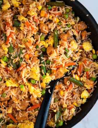 Easy Chicken Fried Rice Recipe (One Pot Meal)