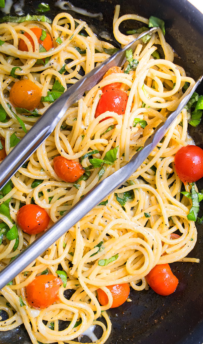 Easy Cherry Tomato and Basil Pasta