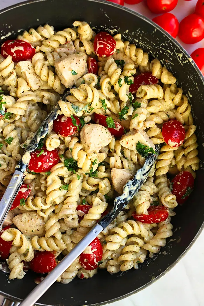 Chicken and Pesto Pasta 