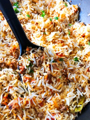 Easy Cajun Dirty Rice in Black Nonstick Pot