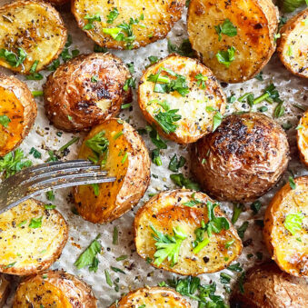 Roasted Baby Potatoes (Small Potatoes or Mini Potatoes) in Baking Tray- Overhead Shot